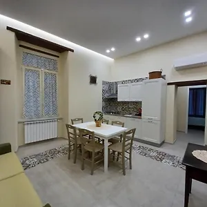 Dimora Lazzarella Appartement Naples